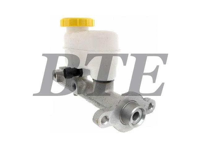 Brake Master Cylinder:MC-390425