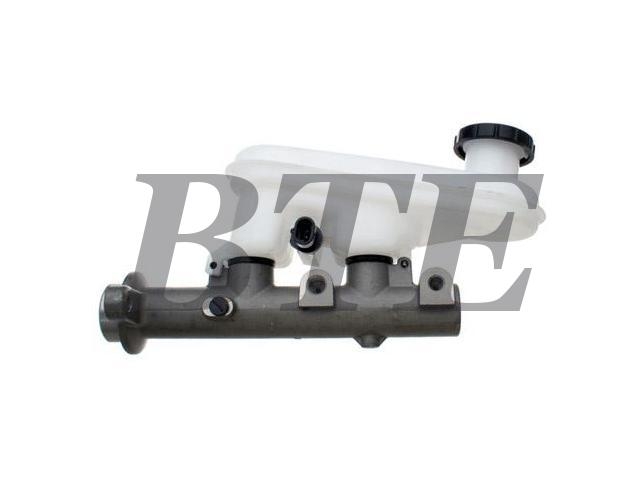 Brake Master Cylinder:4779530