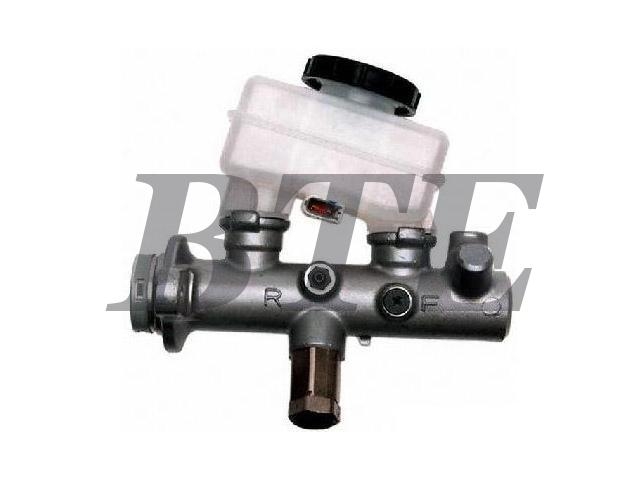 Brake Master Cylinder:46010-10Y01