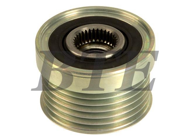 Alternator Freewheel Clutch:12 31 7 560 483